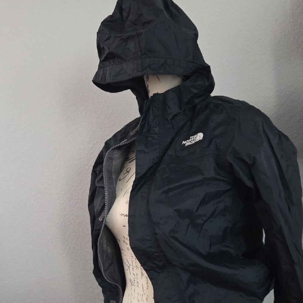 The North Face Boy's 10-12 Black Jacket